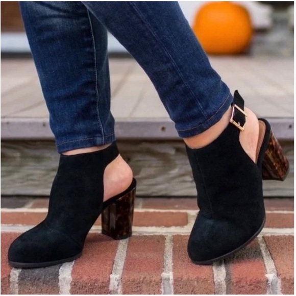 Like New Vionic Lacey Tortoise Block Heel Slingback Black Suede Booties - Picture 9 of 11